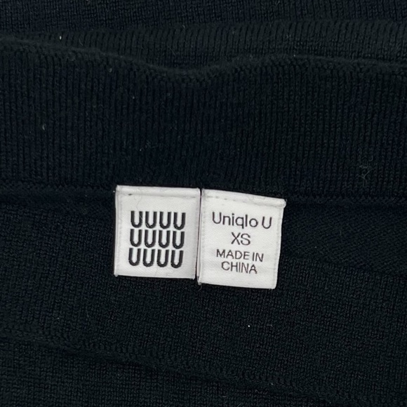 Uniqlo U Black Wool Long Sleeve Cropped Pullover Sweater Size XS Women’s - Picture 2 of 5